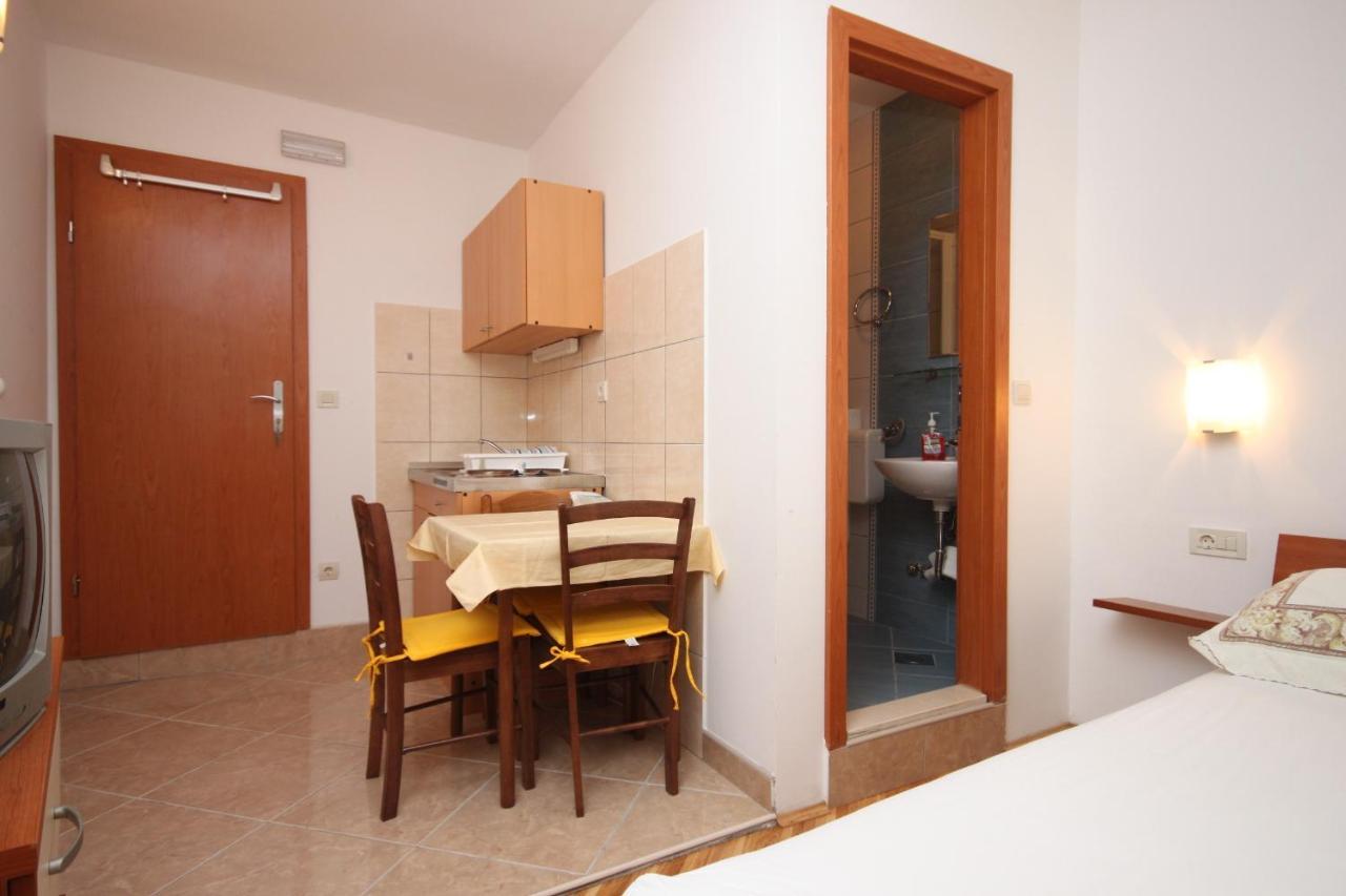 Apartments By The Sea Drvenik Donja Vala, Makarska - 6658 Luaran gambar